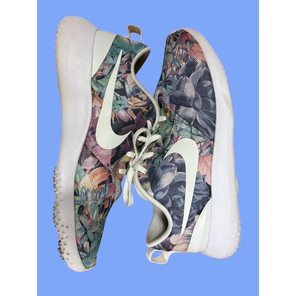 Nike Roshe Run Floral Print Running Shoes‎ Women Size 9